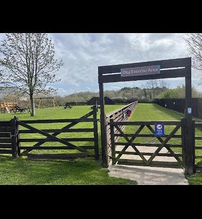 Tarka Holiday Park Ashford  Экстерьер фото